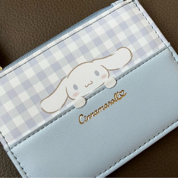 BNWT Japan Sanrio Cinnamoroll Zippered Coin and Card Holder Wristlet - Picture 5 of 7